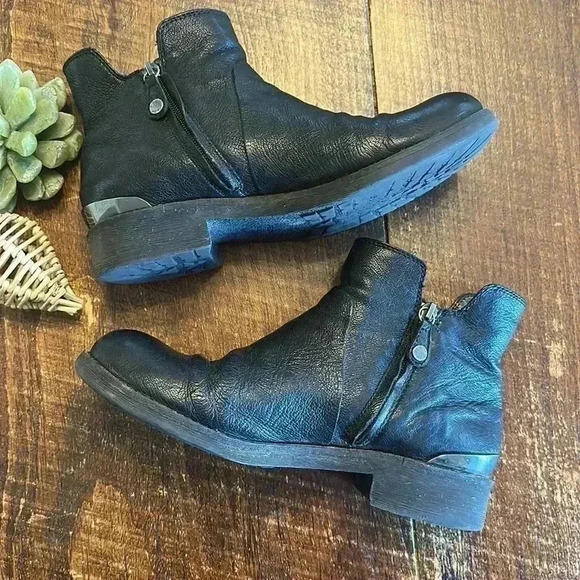 GEOX | Black Leather Ankle Boots - Picture 2 of 10